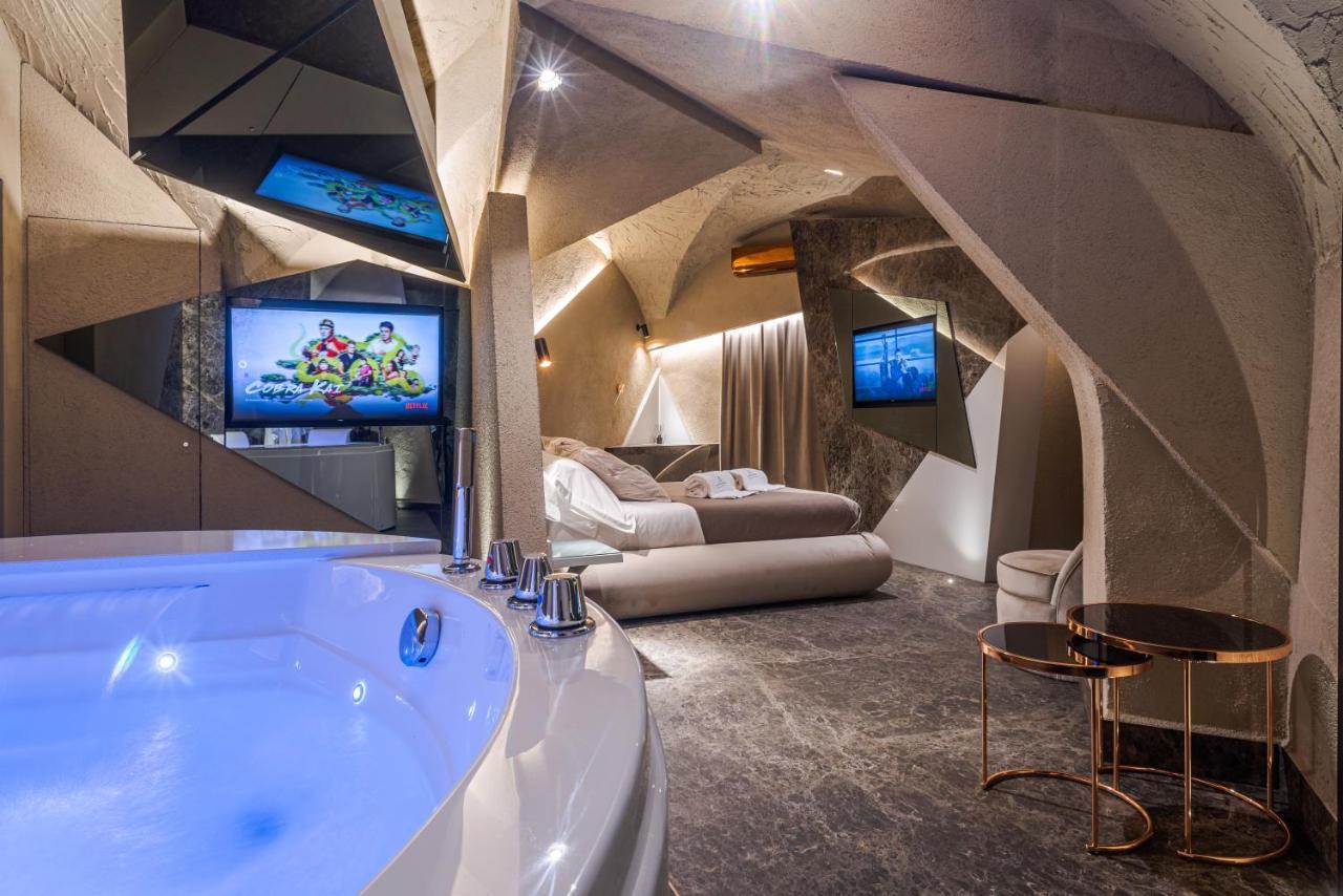 Le Suites Del Duomo Luxury Catane Extérieur photo