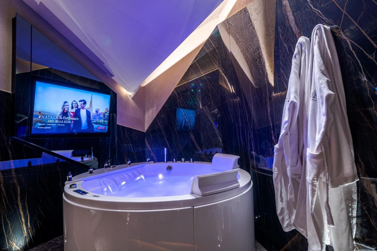 Le Suites Del Duomo Luxury Catane Extérieur photo